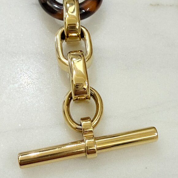 Micheal Kors Tortoise and Gold Link Necklace with Logo Toggle Clasp NEVER WORN - Picture 5 of 15